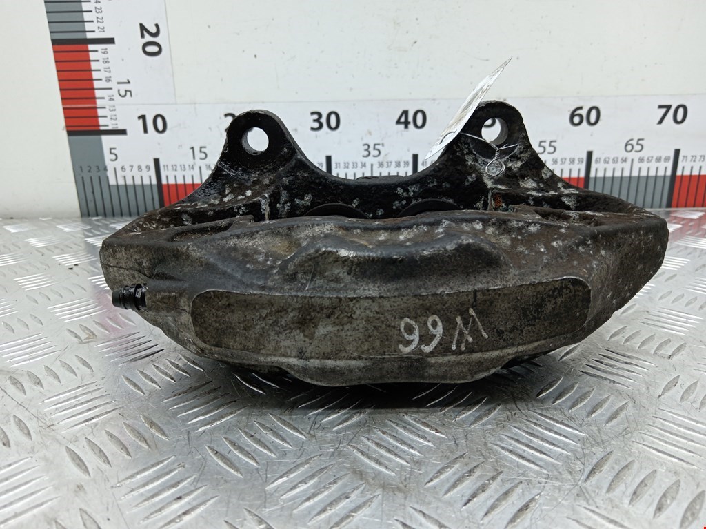 Суппорт передний левый VOLKSWAGEN Touareg 2010-2018