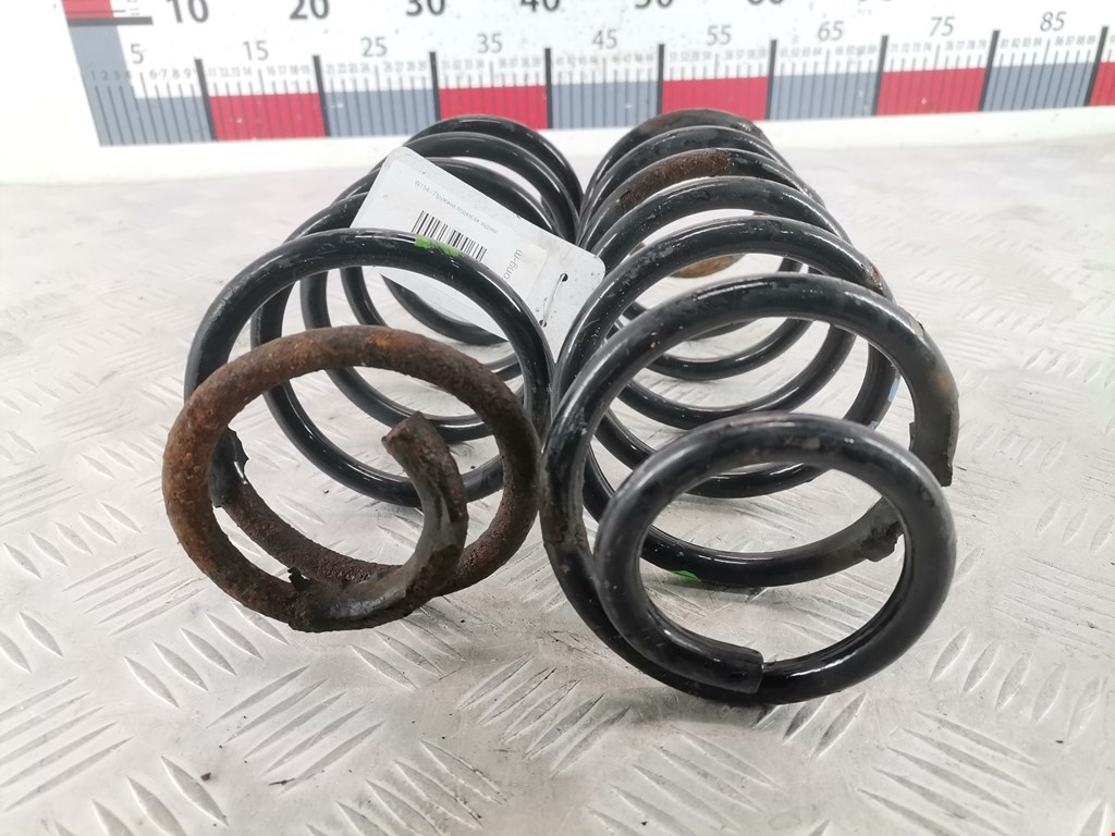 Пружина задняя левая/правая FORD Fiesta 2008-2012