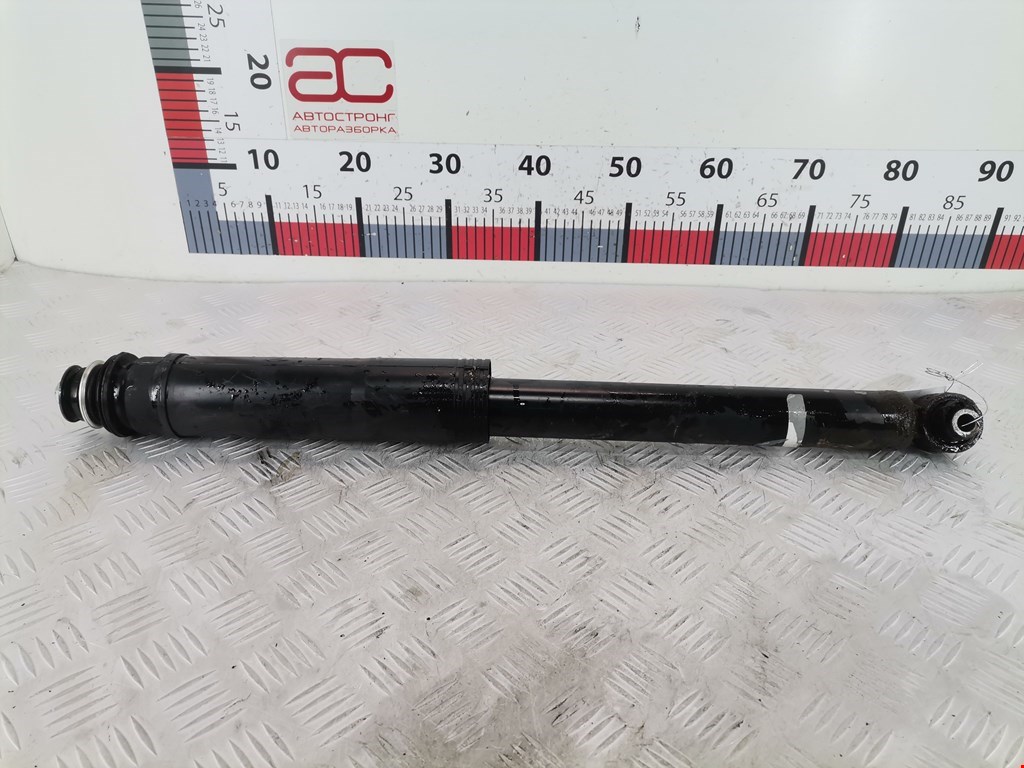 Амортизатор задний левый TOYOTA Auris E150 2006-2012