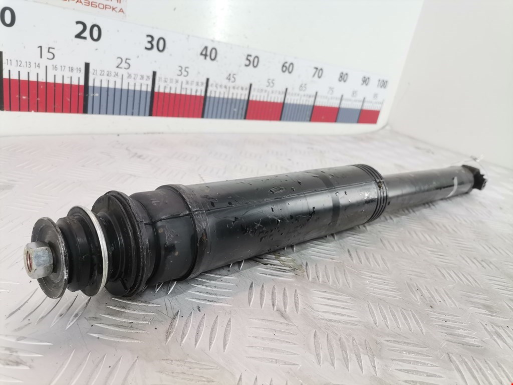 Амортизатор задний левый TOYOTA Auris E150 2006-2012