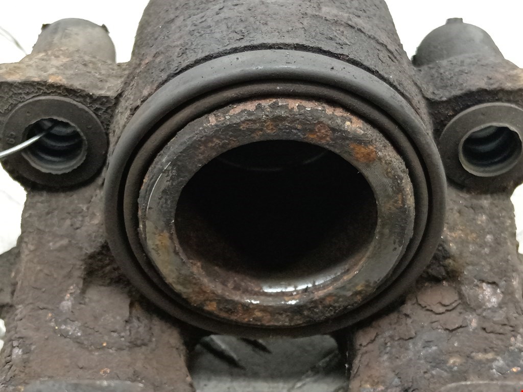 Суппорт передний правый SEAT Ibiza 2002-2008