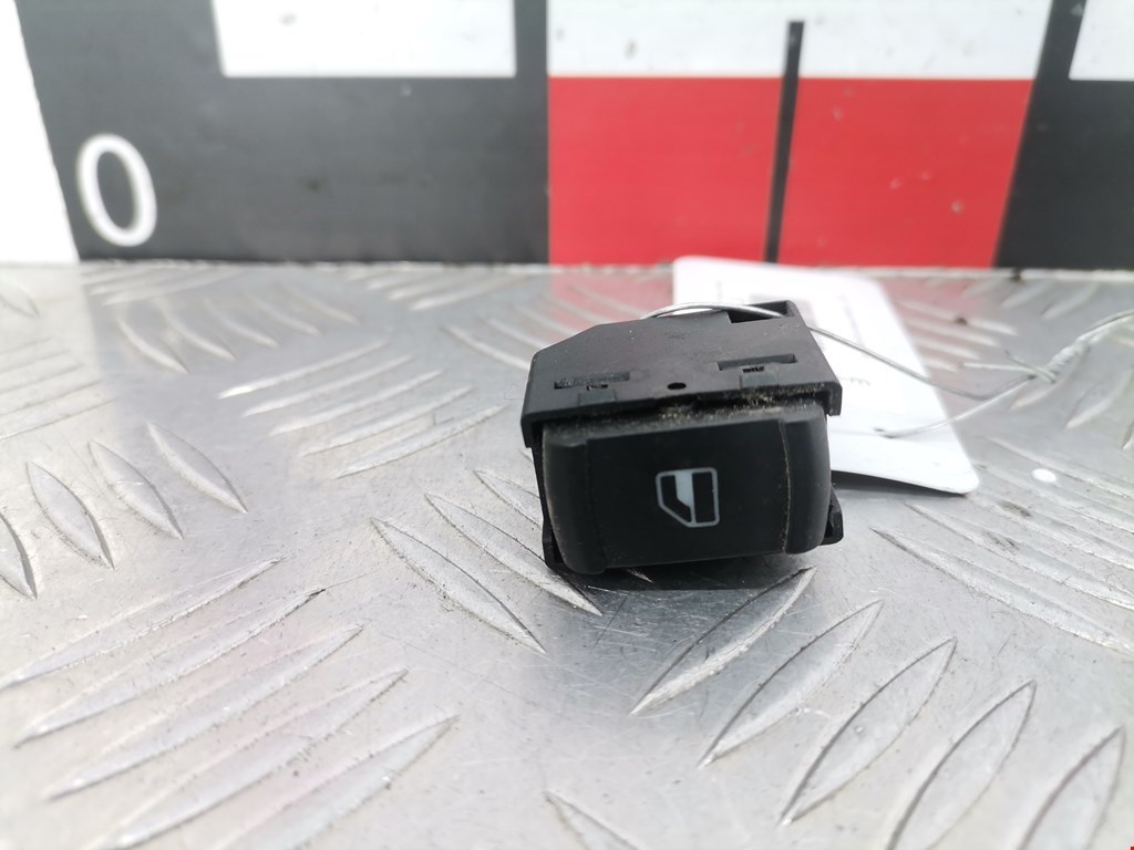 Кнопка стеклоподъемника SKODA Octavia A4 1U- 1997-2010