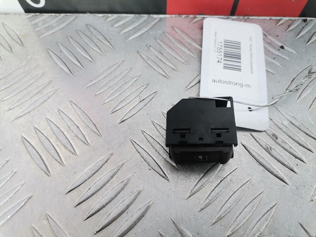 Кнопка стеклоподъемника SKODA Octavia A4 1U- 1997-2010