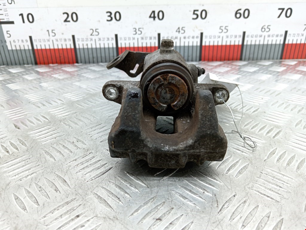 Суппорт задний левый VOLKSWAGEN Golf IV 1997-2003