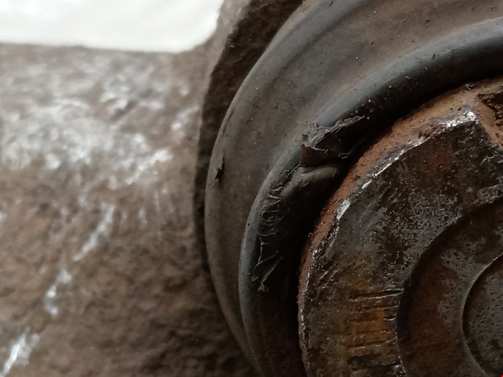 Суппорт задний левый VOLKSWAGEN Golf IV 1997-2003