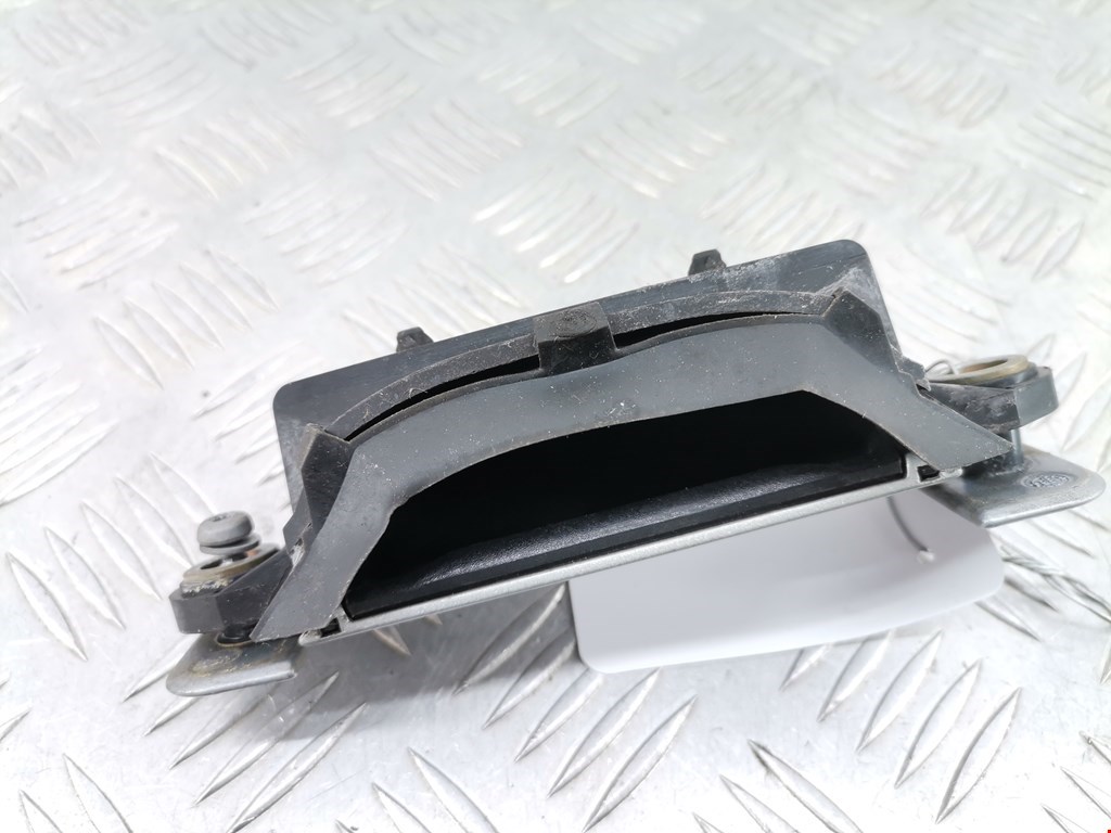 Ручка двери задней наружная левая AUDI A4 B5 1995-2001