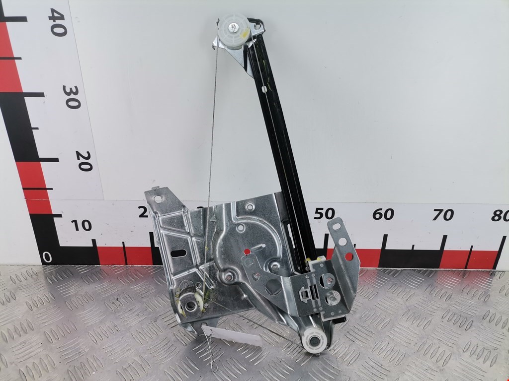 Стеклоподъемник задний левый AUDI A4 B5 1995-2001