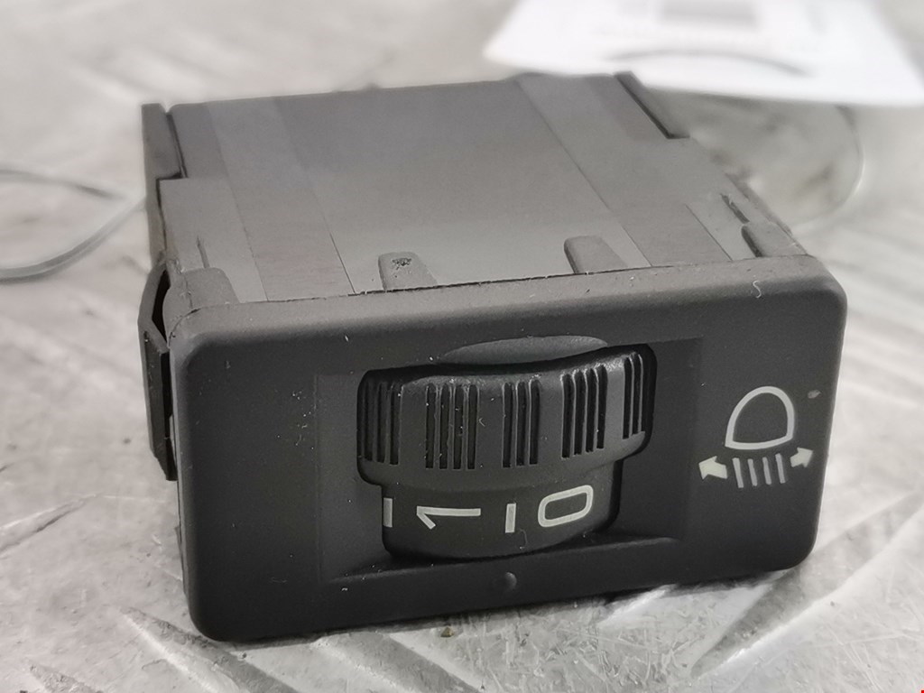 Кнопка корректора фар PEUGEOT Partner 2008-2018