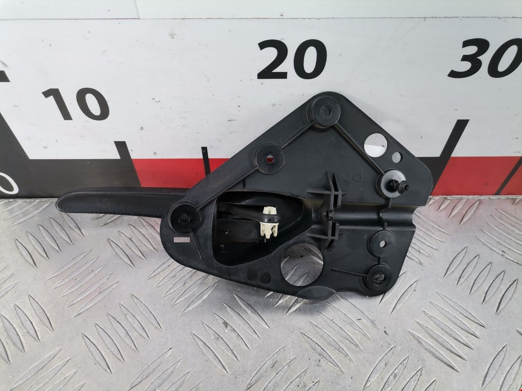 Ручка дверная передняя внутренняя правая MERCEDES-BENZ Vito W639 2003-2014