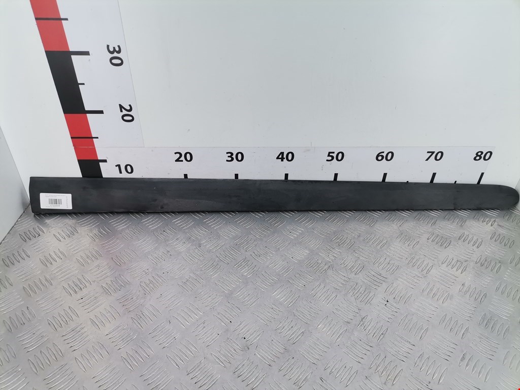 Накладка декоративная (молдинг) двери передней правой Mercedes Vito (W639) (2003-2014)