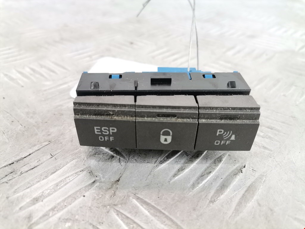 Кнопка антипробуксовочной системы CITROEN C5 I 2001-2008