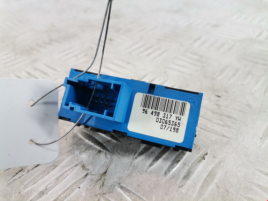 Кнопка антипробуксовочной системы CITROEN C5 I 2001-2008