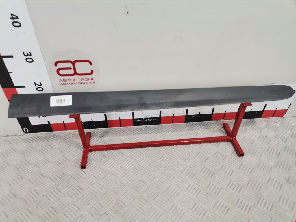 Накладка декоративная (молдинг) двери передней левой Mercedes Vito (W639) (2003-2014)