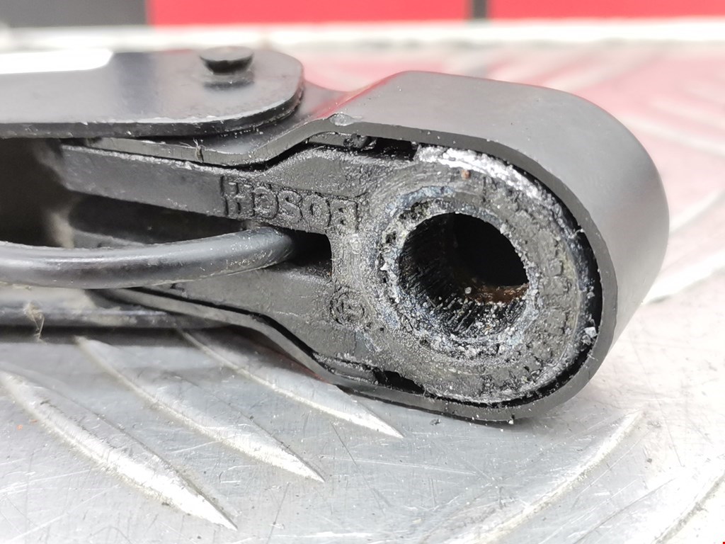 Поводок дворника задний (заднего) FORD Focus I 1998-2005