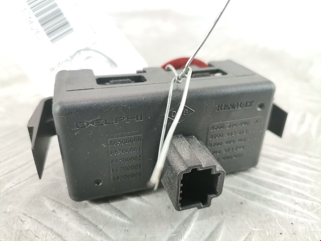 Кнопка аварийной сигнализации (аварийки) RENAULT Clio 2005-2012