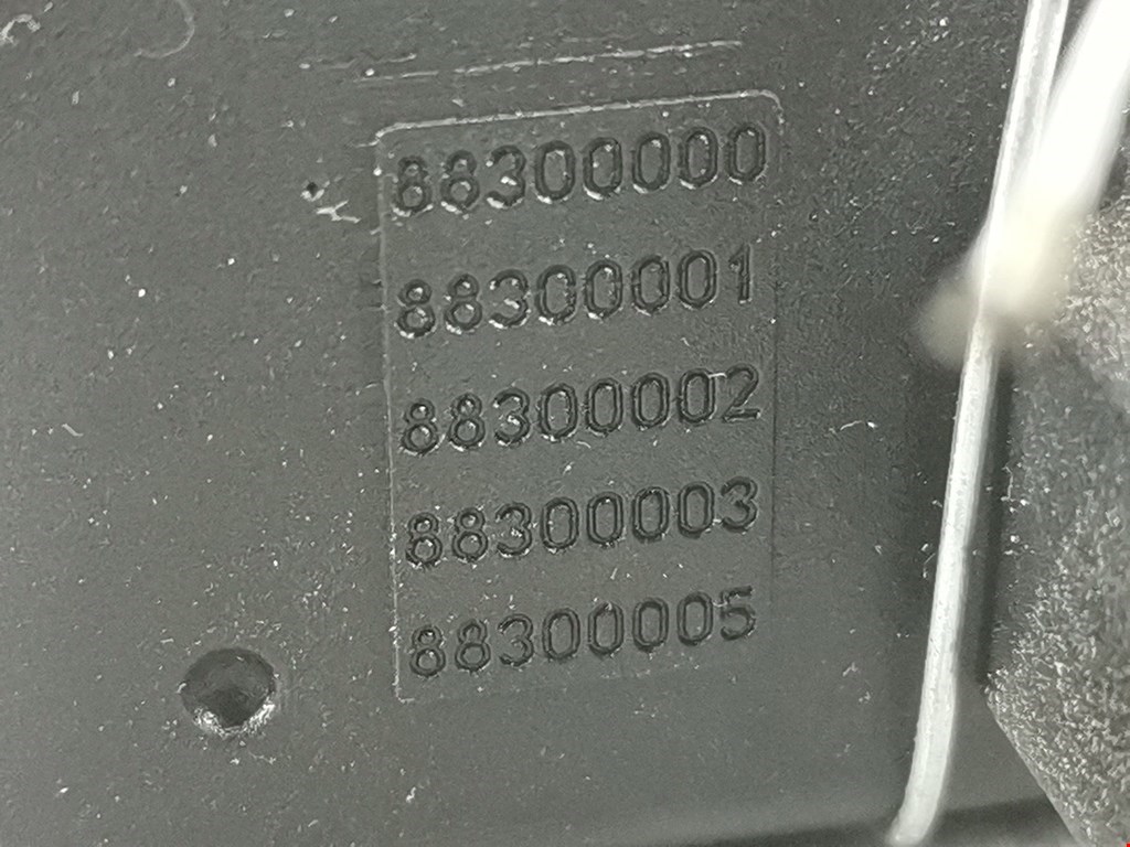 Кнопка аварийной сигнализации (аварийки) RENAULT Clio 2005-2012