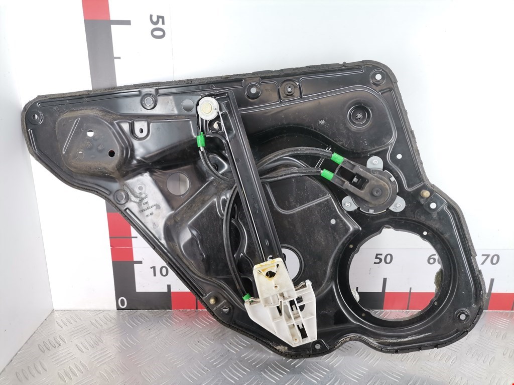 Стеклоподъемник задний правый SEAT Toledo 1998-2004