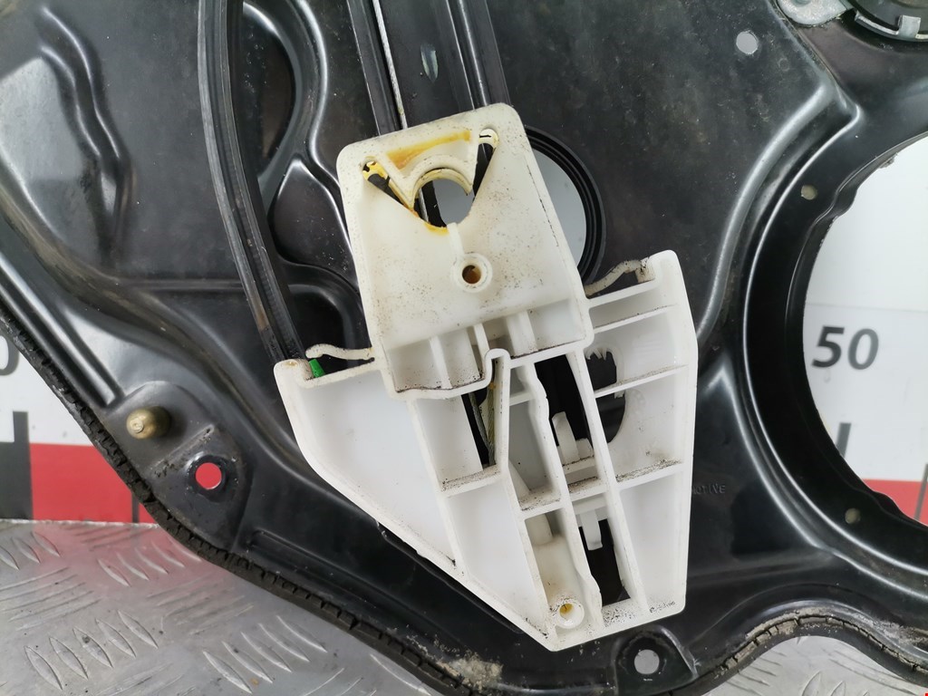 Стеклоподъемник задний правый SEAT Toledo 1998-2004