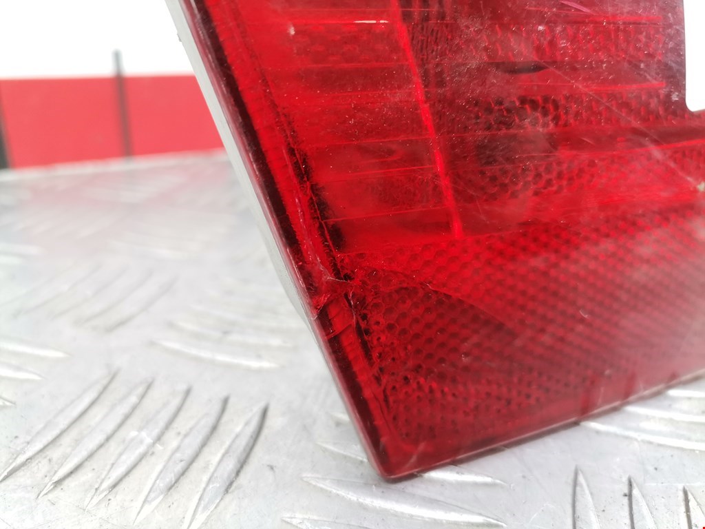 Фонарь задний внутренний левый BMW 3er E46 1998-2006