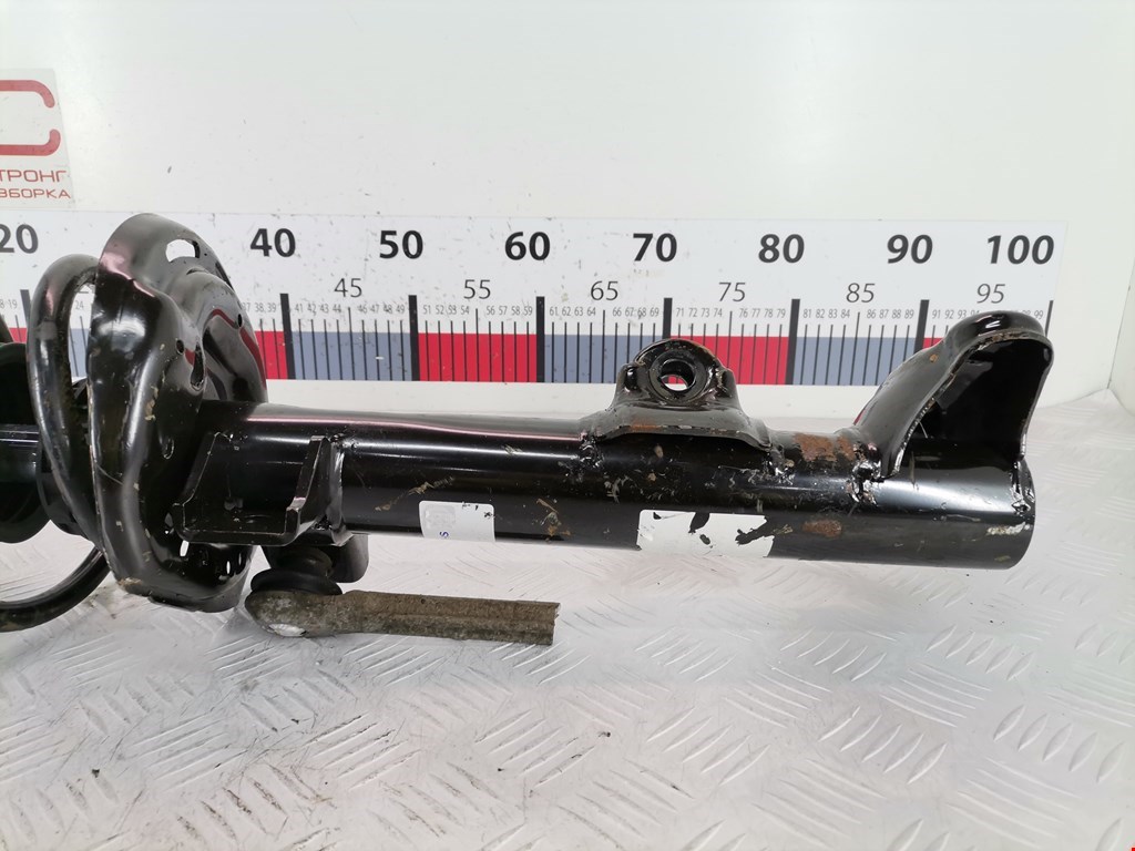 Амортизатор передний левый MERCEDES-BENZ C-Class C-klasse W204 2007-2015