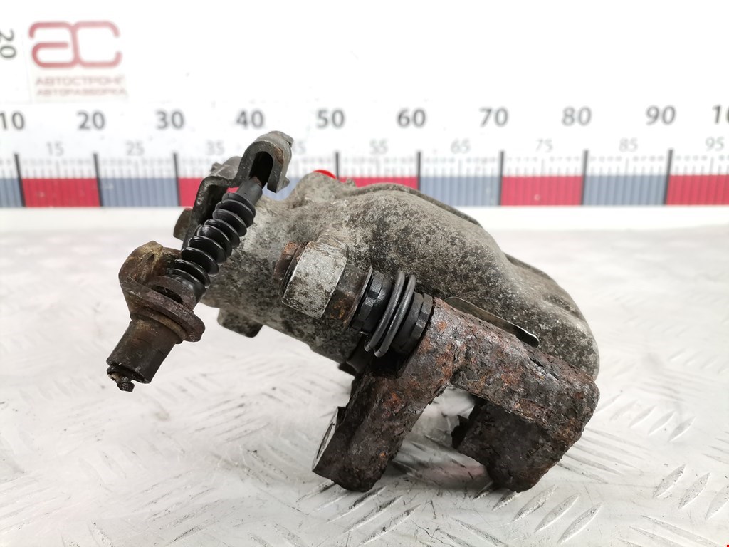 Суппорт задний правый OPEL Combo C 2001-2011