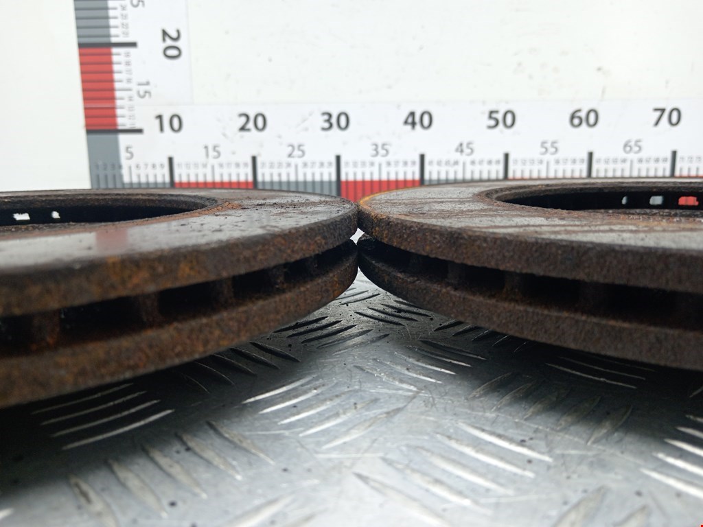 Диск тормозной передний OPEL Astra J 2009-2017