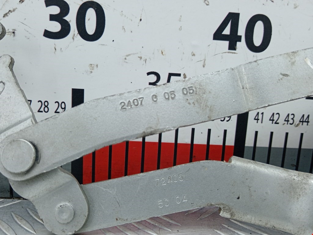 Петля капота левая/правая PEUGEOT 807 2002-2014