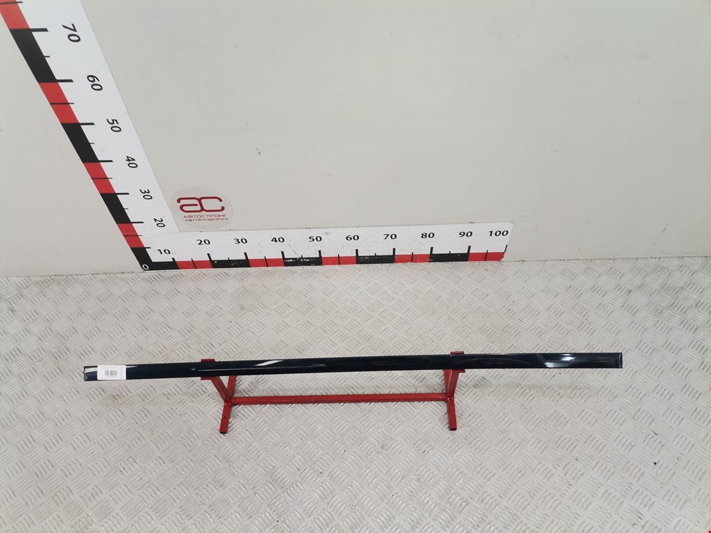 Накладка декоративная (молдинг) двери передней правой Audi A6 C5 (1997-2005)