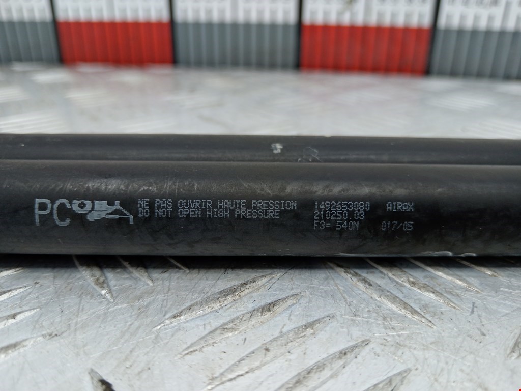 Амортизатор крышки (двери) багажника PEUGEOT 807 2002-2014