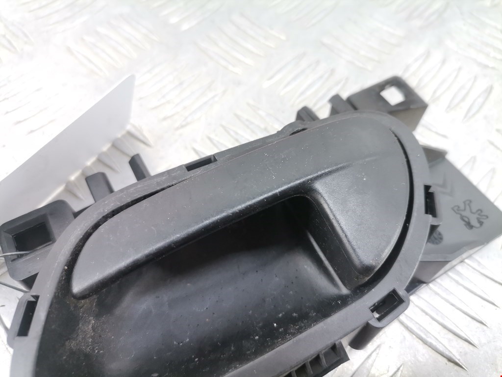 Ручка дверная задняя внутренняя левая CITROEN Berlingo 2008-н.в.