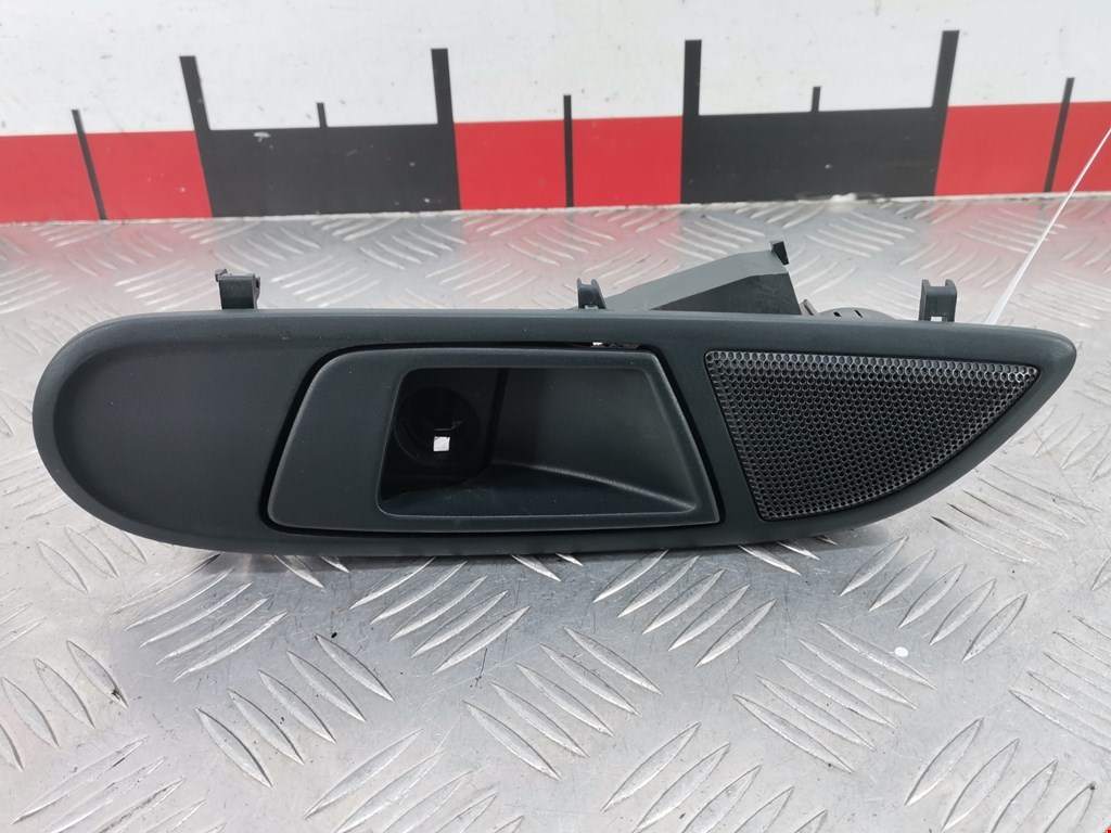 Ручка дверная передняя внутренняя левая FORD Fiesta 2008-2012