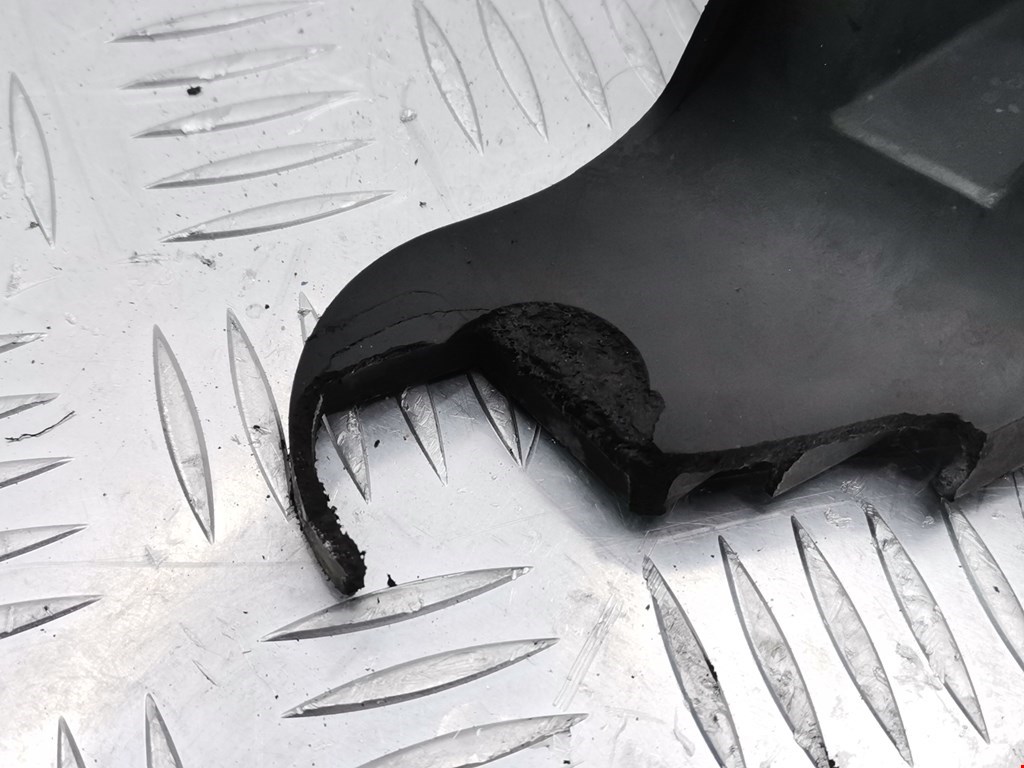 Крепление АКБ (корпус/подставка) VOLKSWAGEN Touran 2003-2010