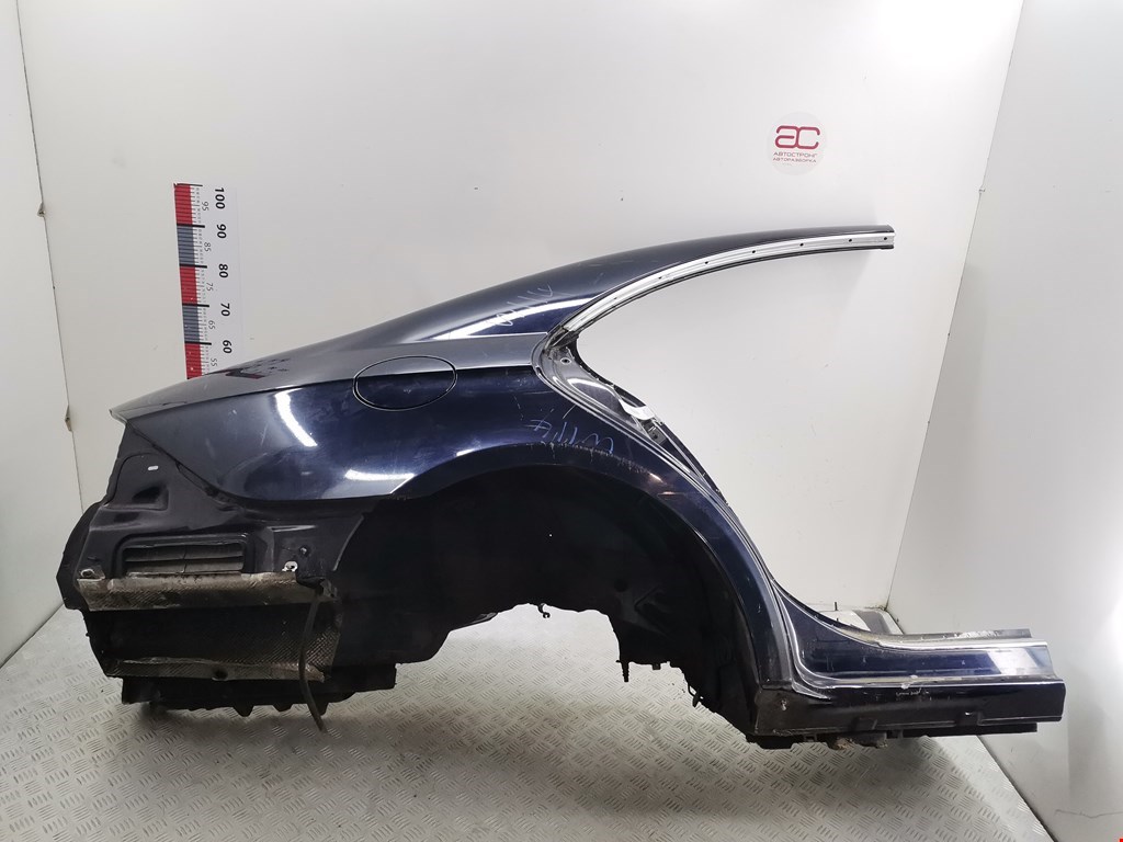 Четверть кузова задняя правая (вырезанный элемент) Mercedes CLS-Class (W219) (2004-2010)