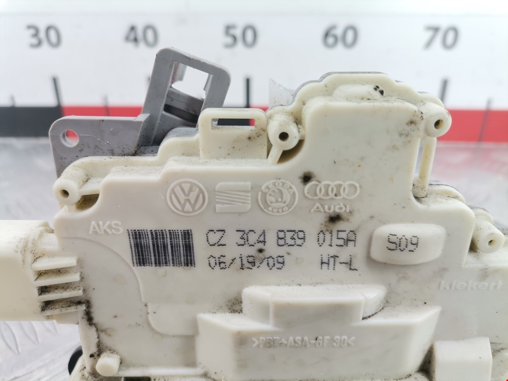 Замок двери задней левой VOLKSWAGEN Passat B6 2005-2011
