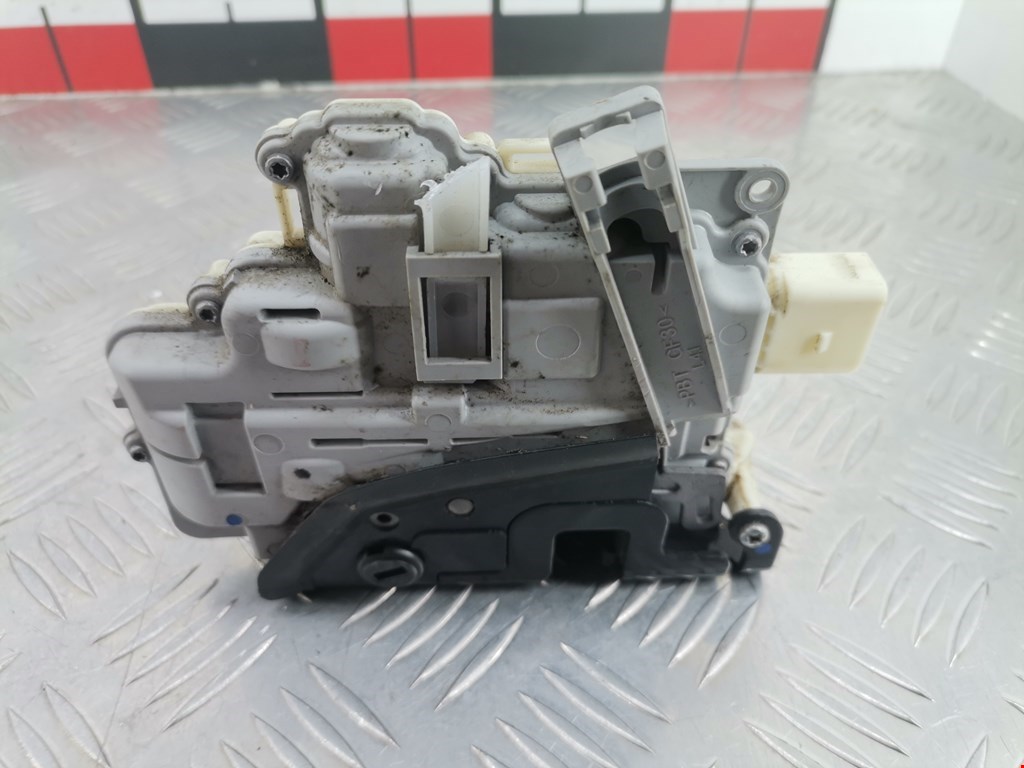 Замок двери задней левой VOLKSWAGEN Passat B6 2005-2011