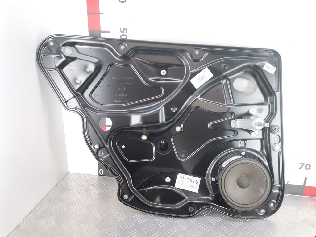 Стеклоподъемник задний левый VOLKSWAGEN Passat B6 2005-2011