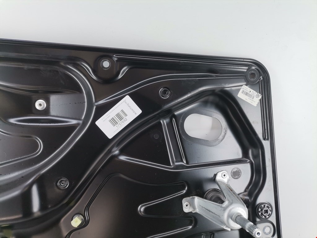 Стеклоподъемник задний левый VOLKSWAGEN Passat B6 2005-2011