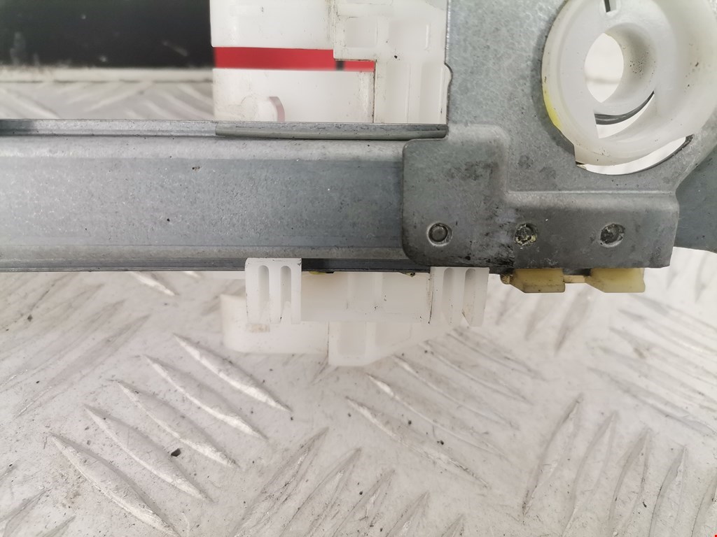 Стеклоподъемник задний левый CITROEN Xsara 1997-2000