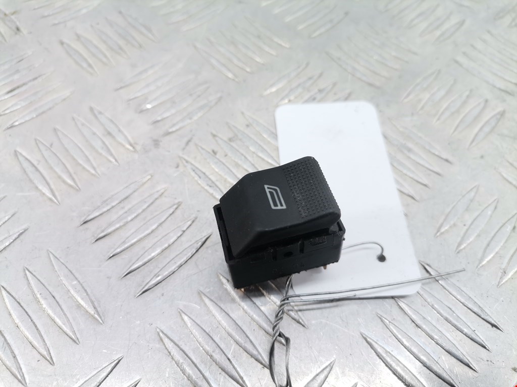 Кнопка стеклоподъемника AUDI A4 B5 1995-2001