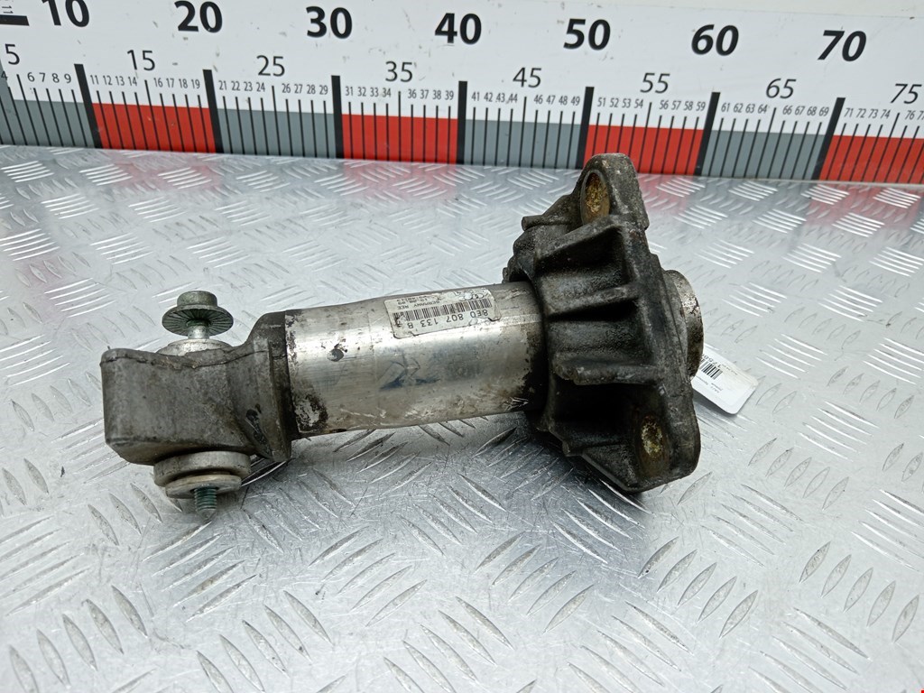 Отбойник бампера передний левый Audi A4 B6 (2000-2006)