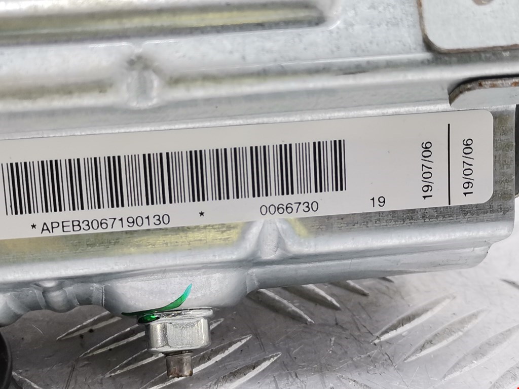 Подушка безопасности пассажирская (в торпедо) NISSAN Pathfinder R51M 2004-2014