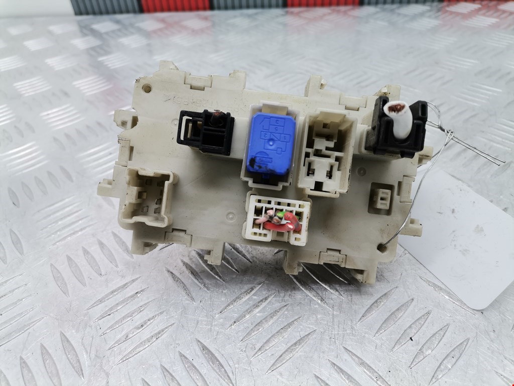 Датчик уровня в бачок омывателя NISSAN Pathfinder R51M 2004-2014