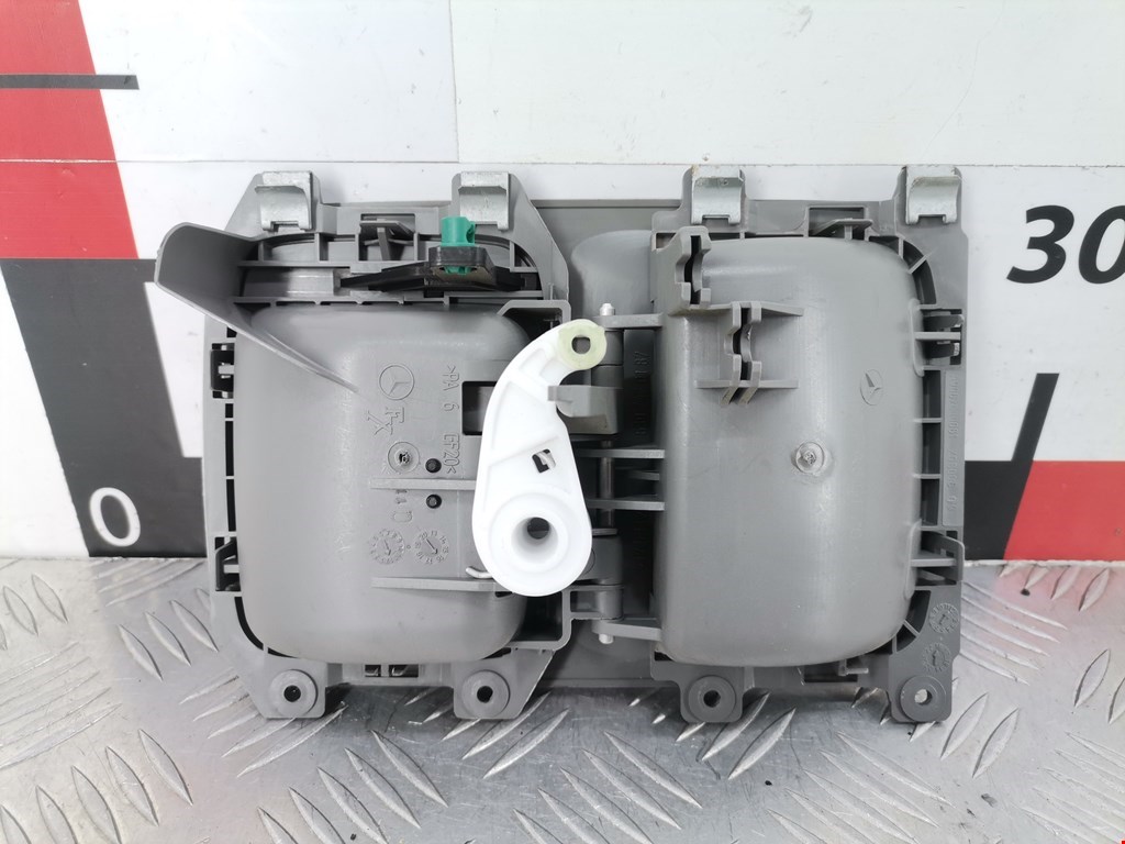 Ручка дверная задняя внутренняя правая MERCEDES-BENZ Sprinter 906 2006-2018