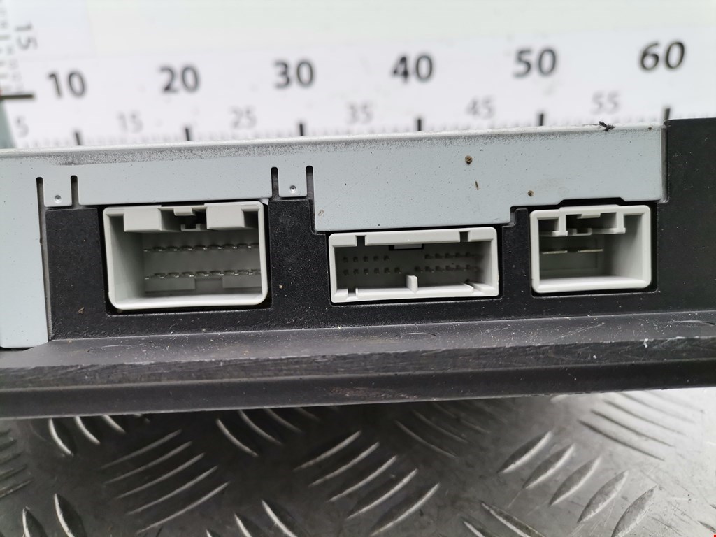 Усилитель акустической системы JAGUAR XF X250 2007-2015