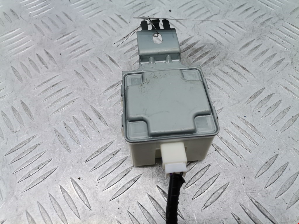 Усилитель антенны MAZDA CX-3 2015-н.в.