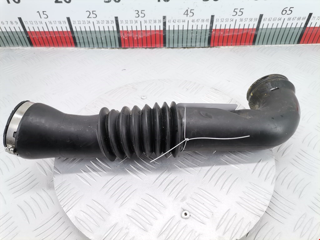 Патрубок воздушного фильтра FORD Fiesta 2001-2008