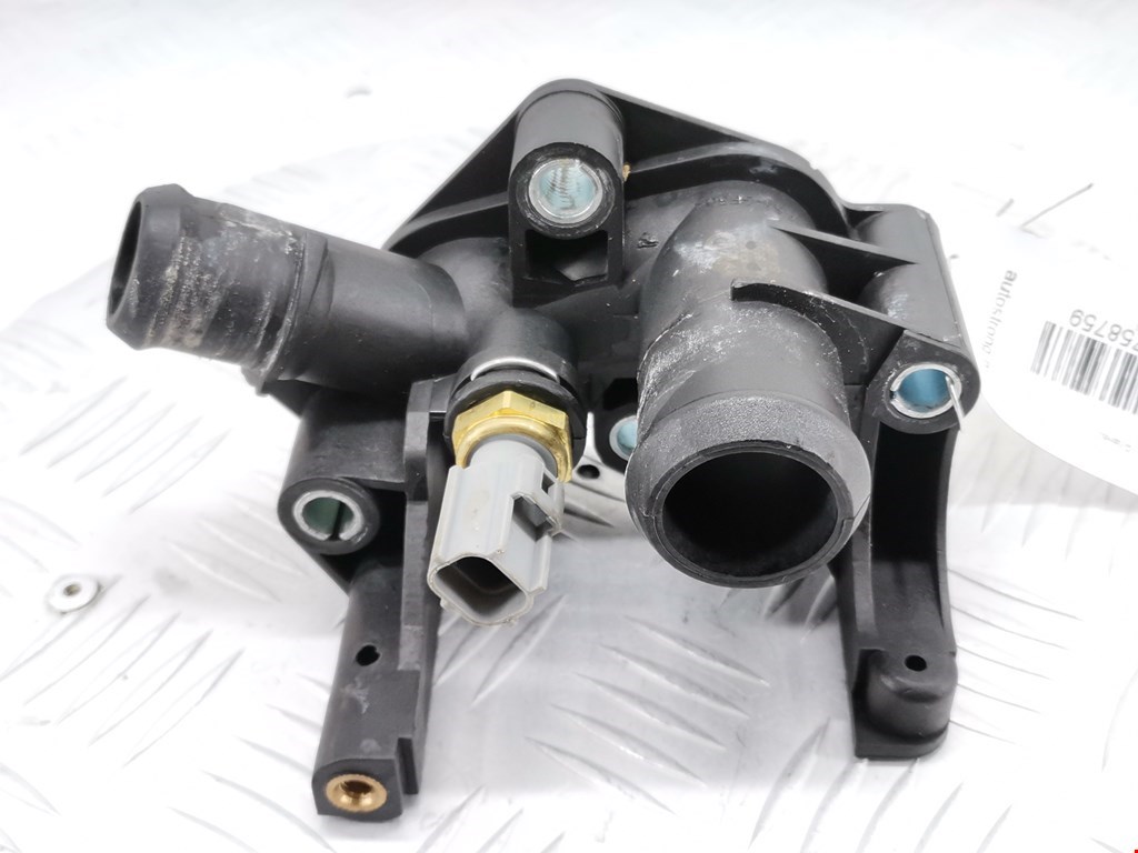 Тройник системы охлаждения FORD Fiesta 2001-2008