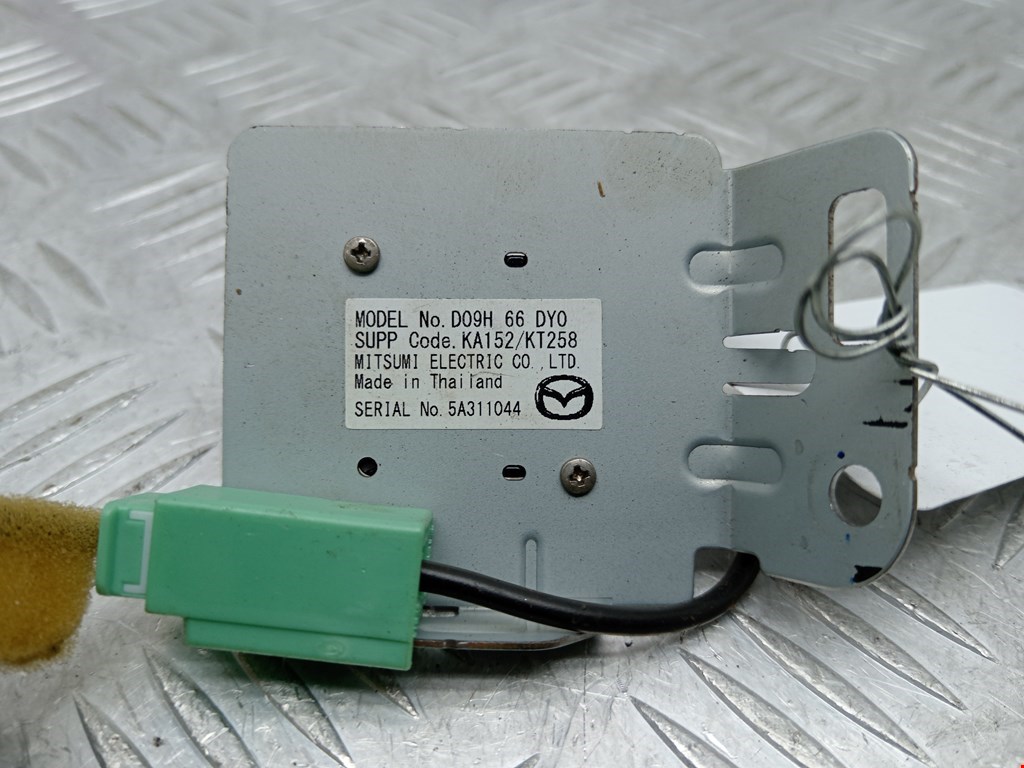 Усилитель антенны MAZDA CX-3 2015-н.в.