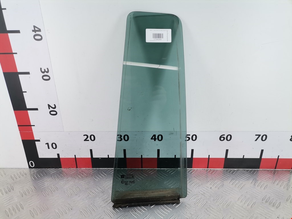 Стекло двери задней левой (форточка) Opel Zafira B (2005-2014)