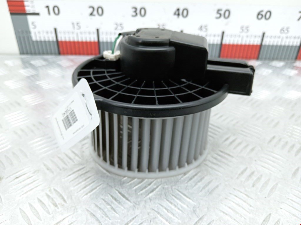 Моторчик печки (вентилятор отопителя) Mazda CX-3 (DK) (2015-2023)